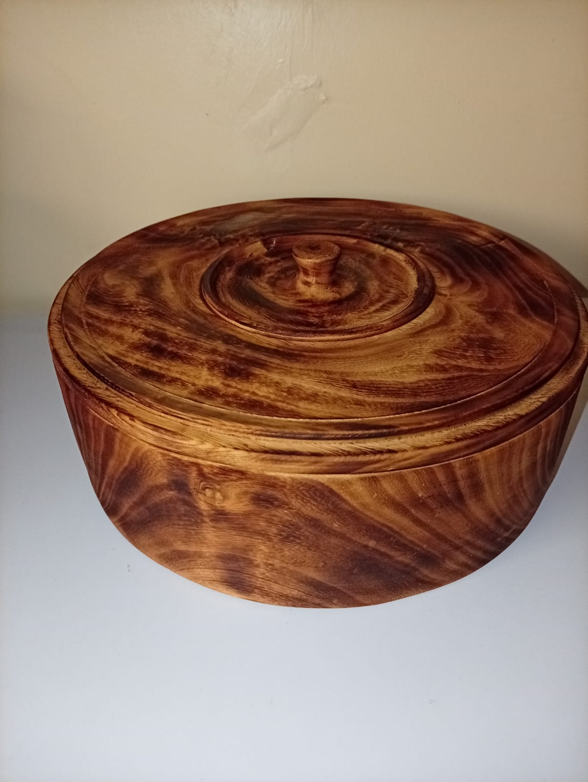12-Inch Handcrafted Wooden Chapati Bowl with Lid – Holds Up to 20 Chapatis